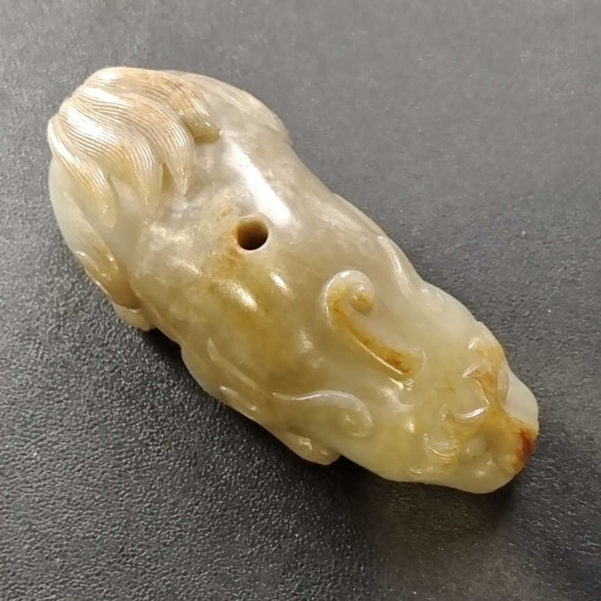 YT0123FCB022 玉瑞兽摆件