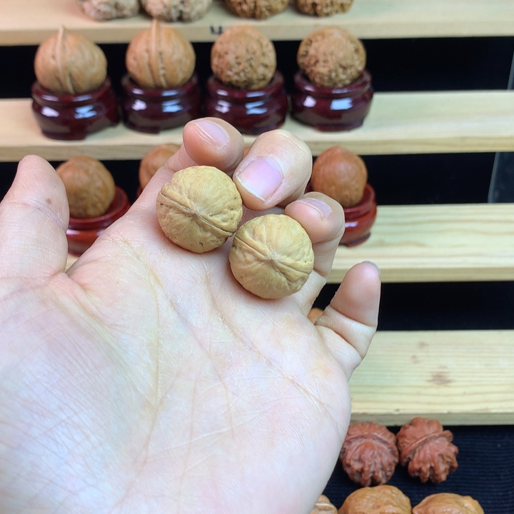 吊坠文玩核桃龙珠