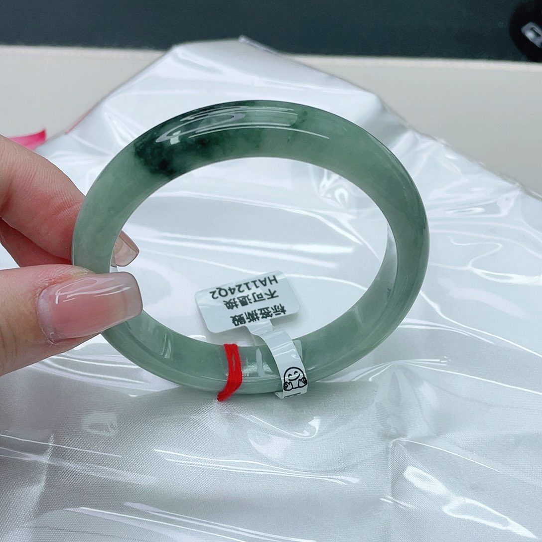 翡翠手镯未镶嵌正59