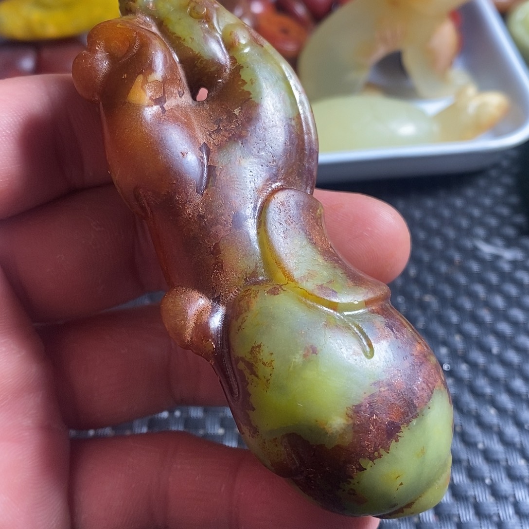 蛇纹石玉合金颈饰