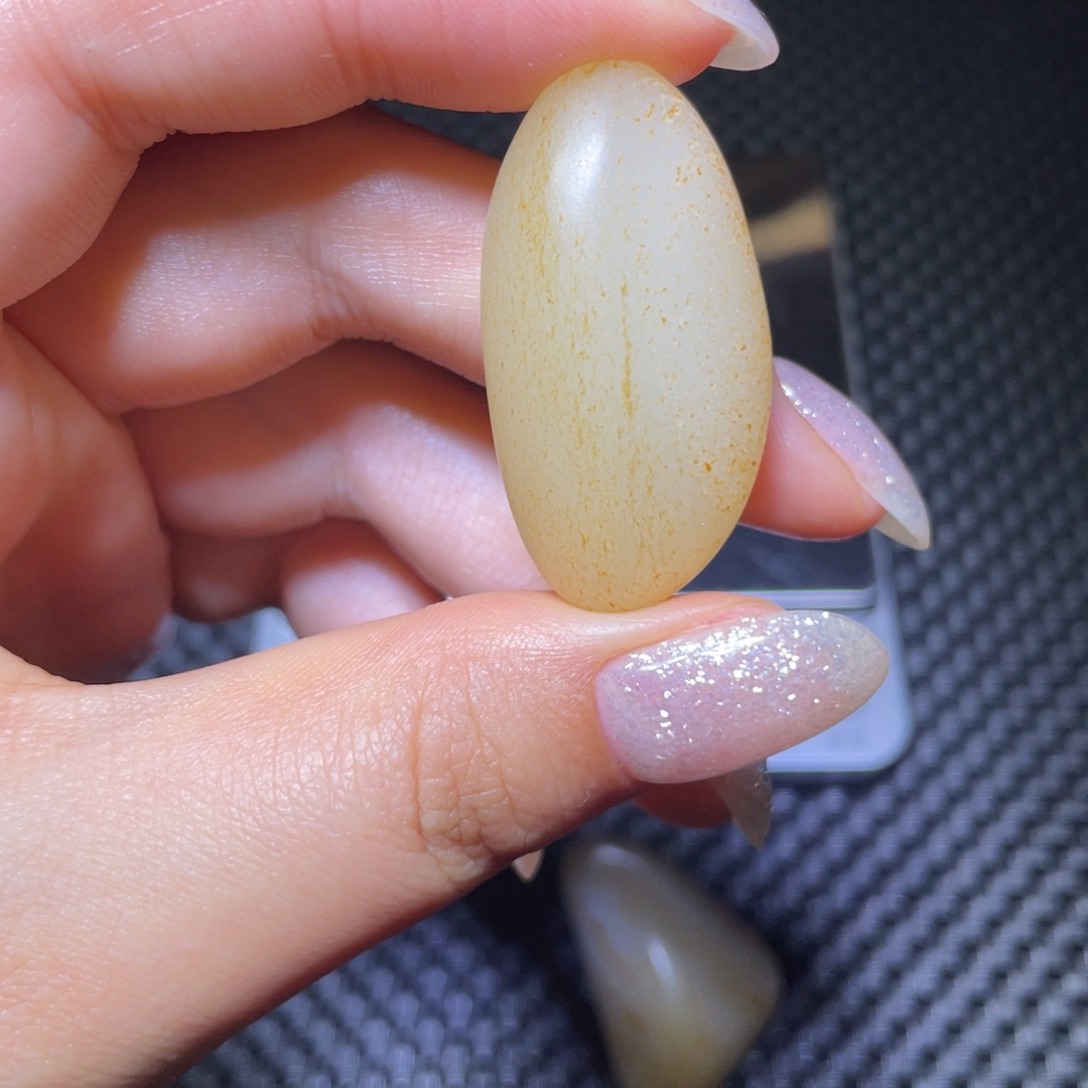 吃***货和田玉未镶嵌颈饰