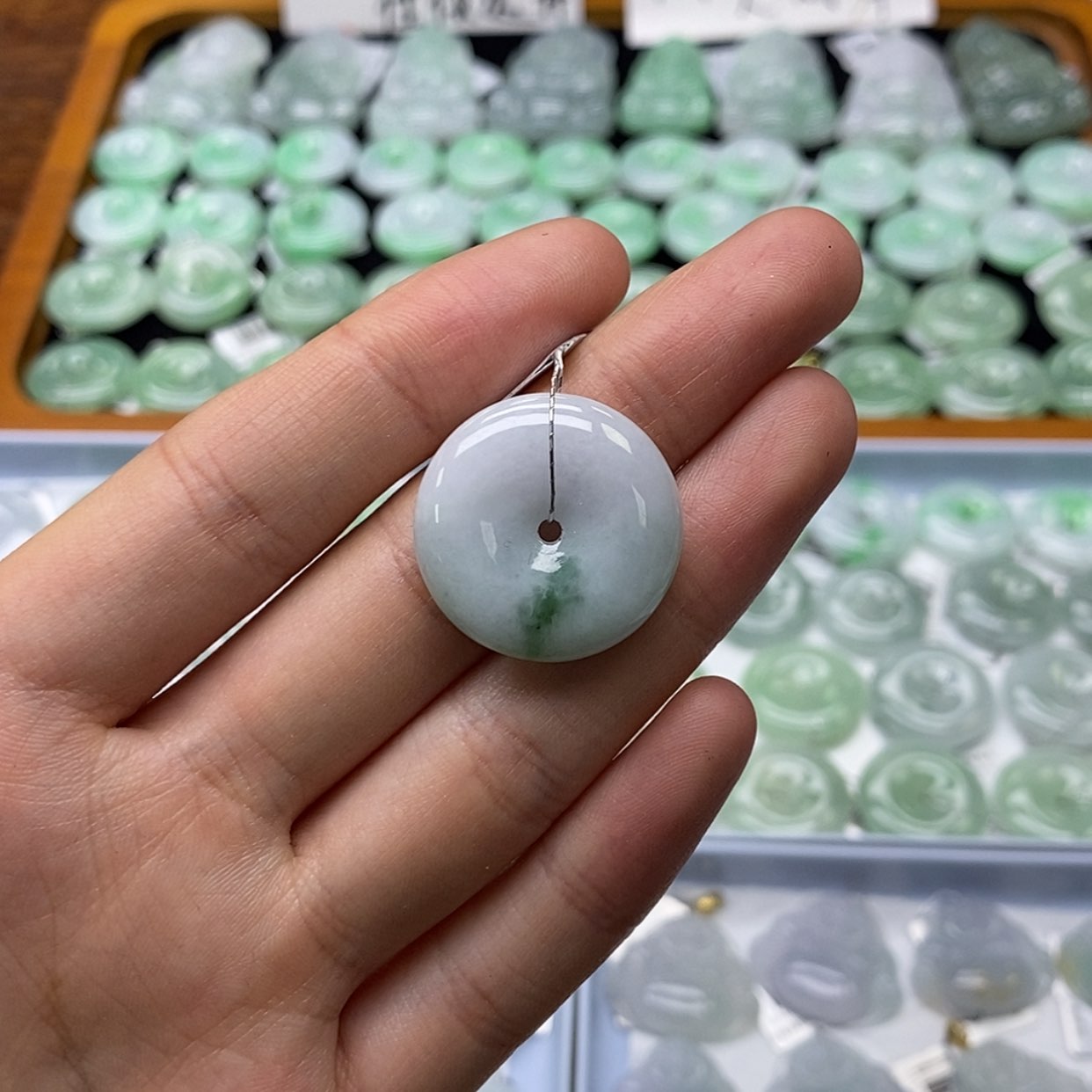 【闪购商品】翡翠颈饰未镶嵌平安扣