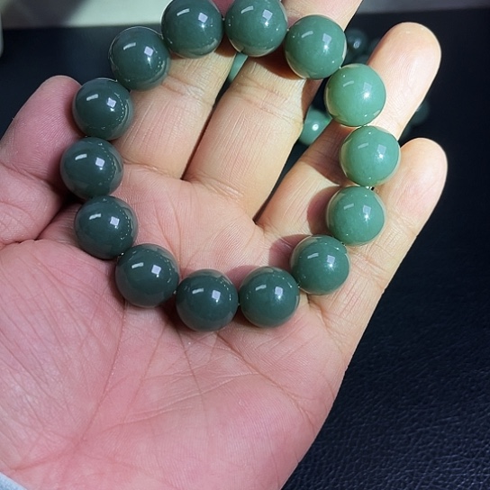 和田玉手串未镶嵌