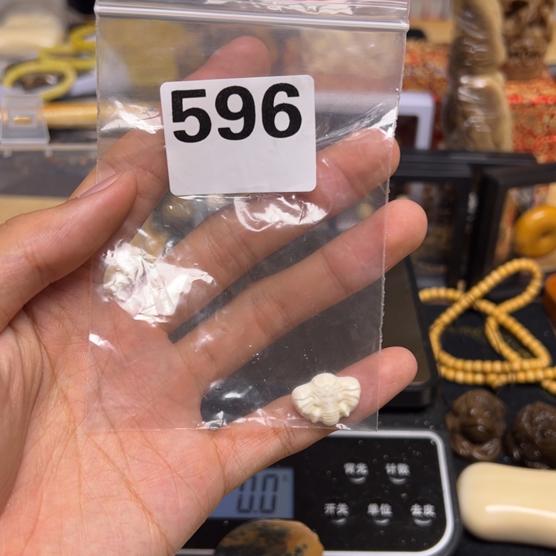 天然猛犸象牙瑕疵品