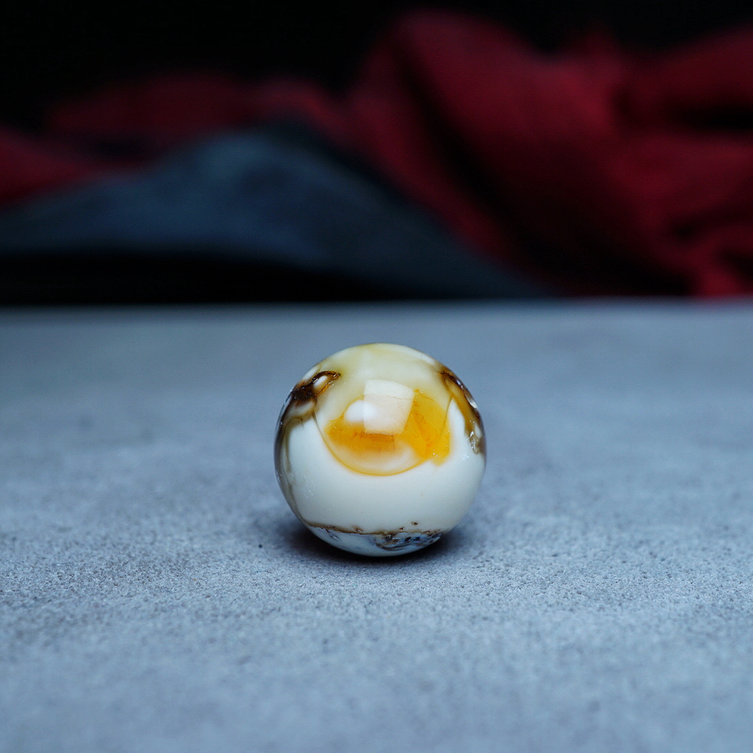 【段掌柜·16.4mm奥利奥妖花瓷白款】天然原矿琥珀蜜蜡圆珠