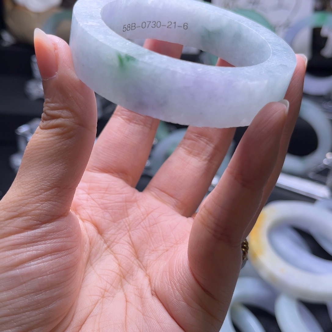 陈***娜定制翡翠圈口未镶嵌