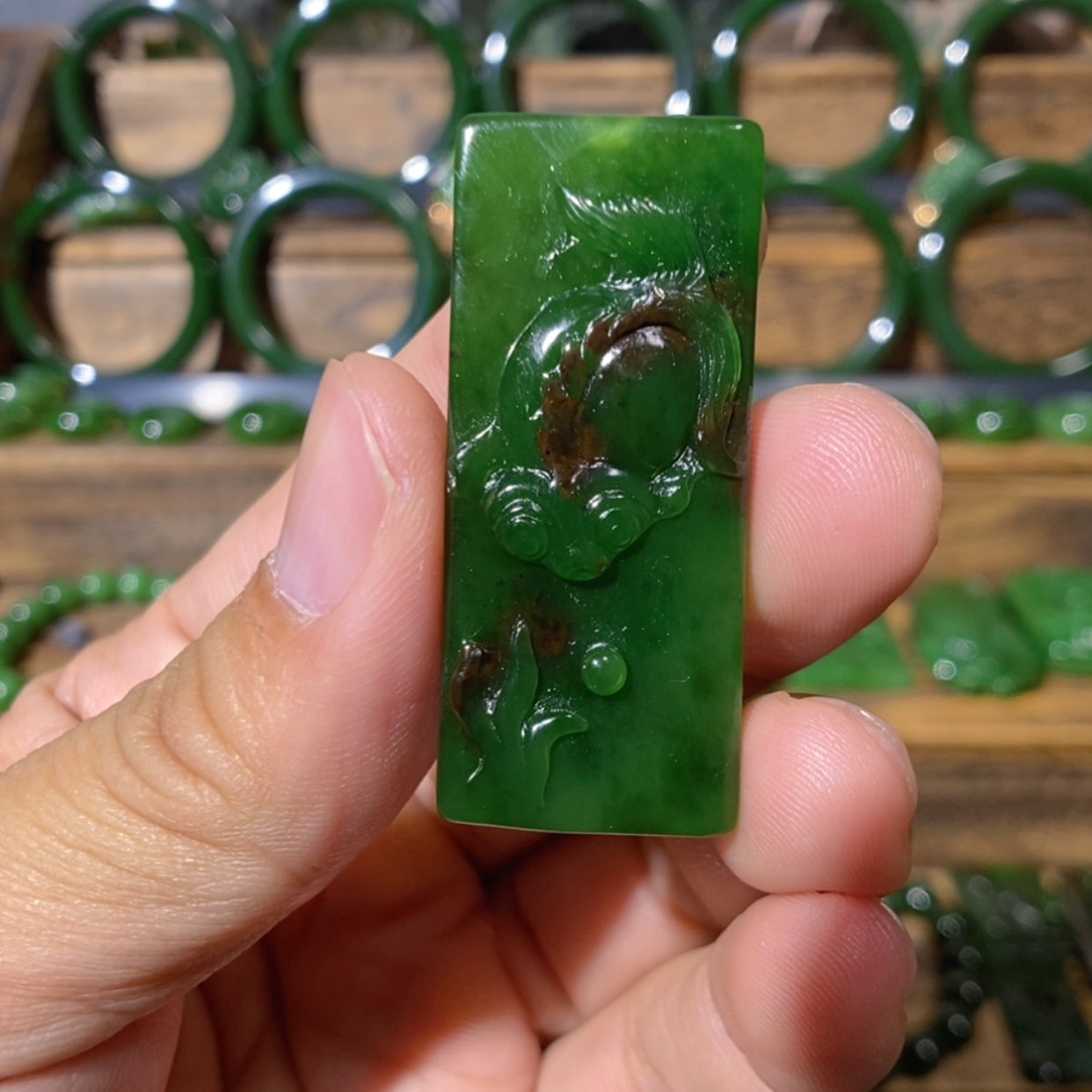 【闪购商品】吊坠(不含链)未镶嵌和田玉俄七红皮菠菜绿连年有余