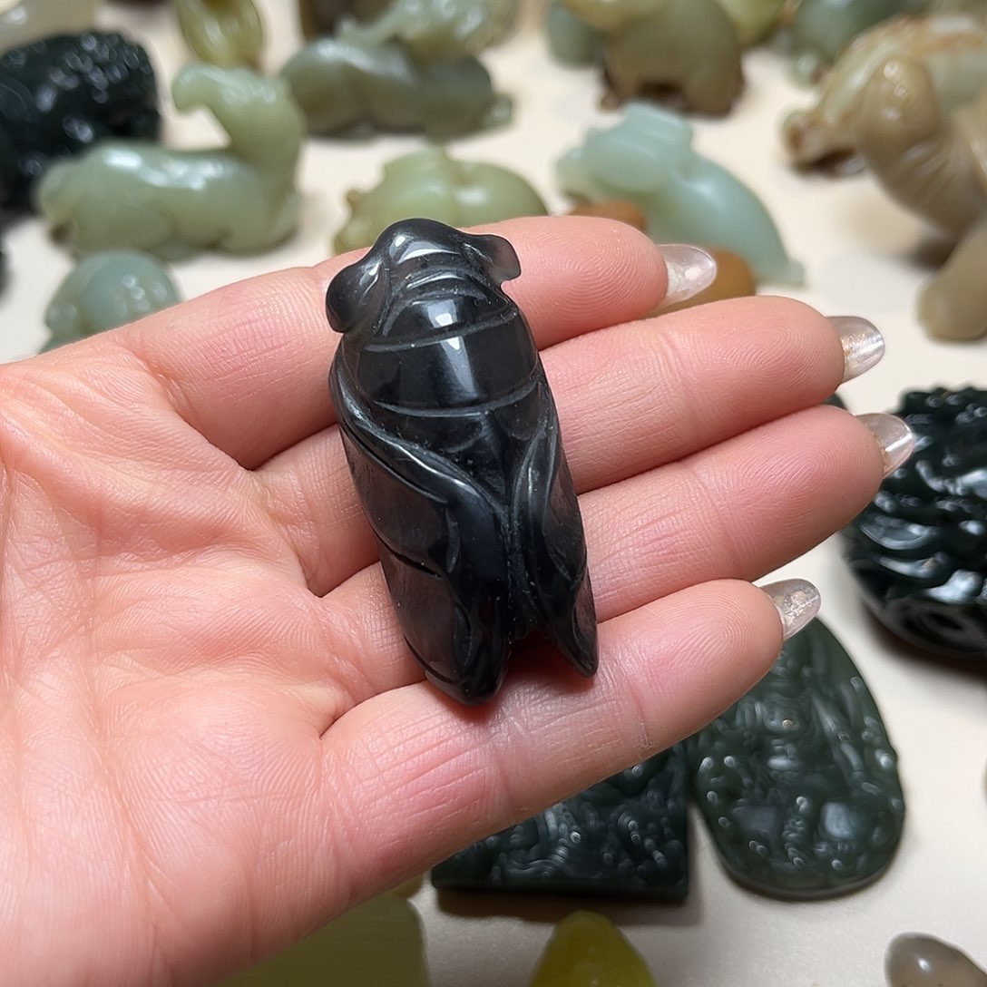 白玉菩提吊坠白玉菩提吊坠