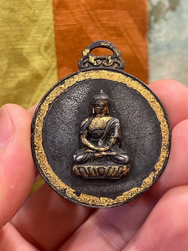 精美 铁兼金 释迦摩尼佛牌