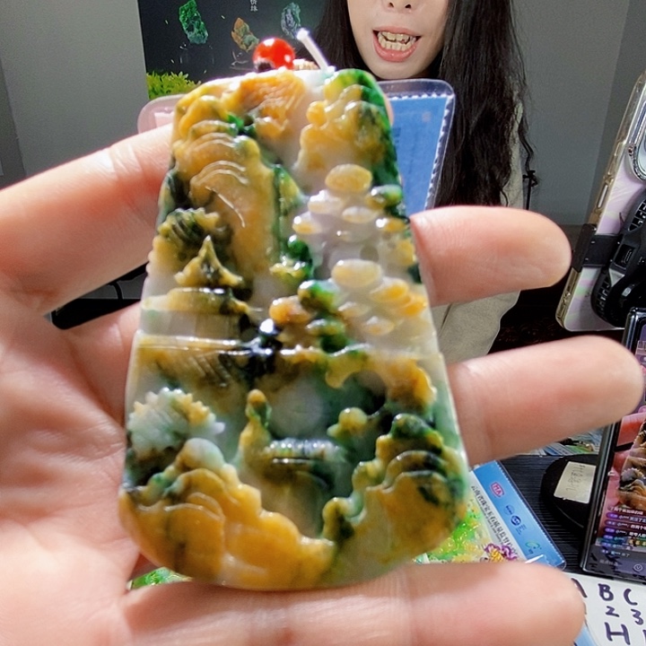 颈饰未镶嵌翡翠一