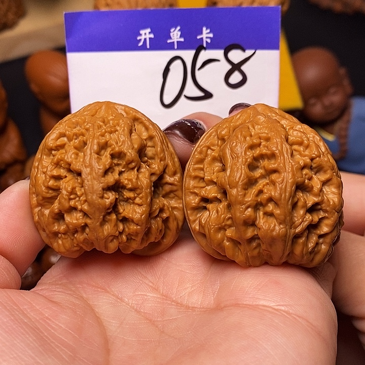 V***t桃核吊坠文玩核桃大粗筋42全品n