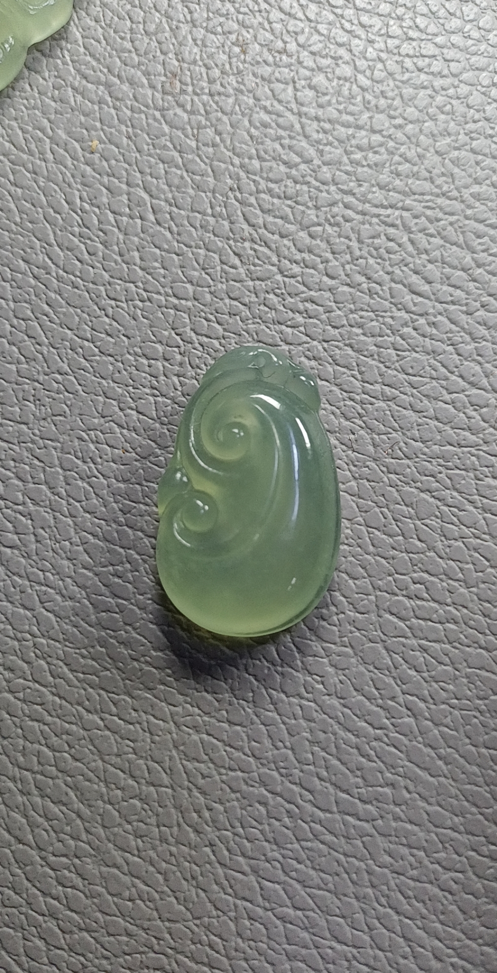 天然岫玉佛公吊坠