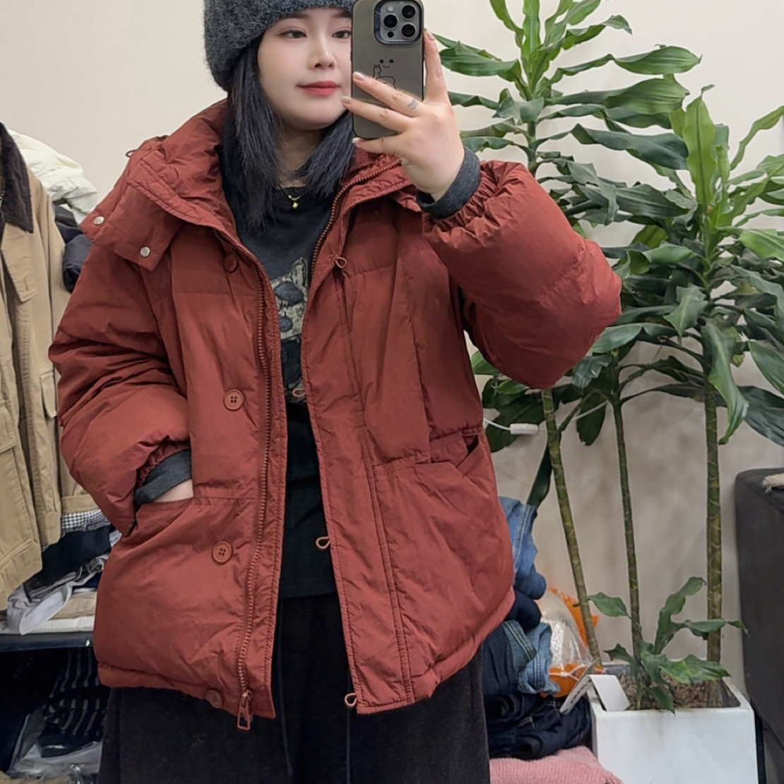 连帽宽松短款羽绒服