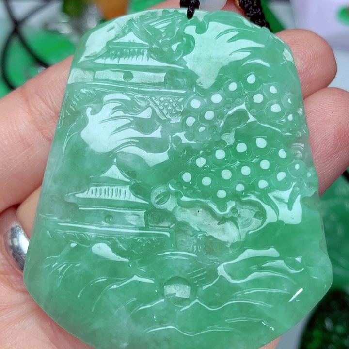 翡翠吊坠(不含链)未镶嵌