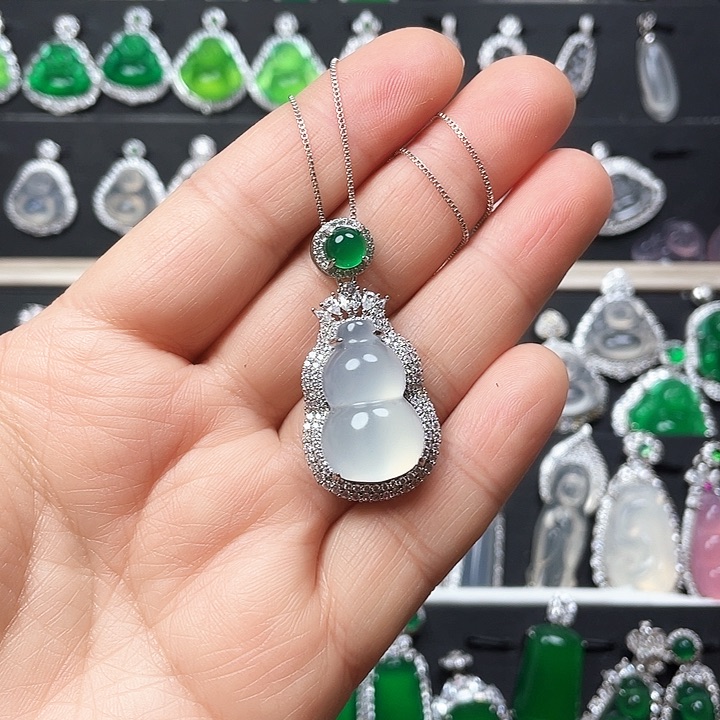 玛瑙/玉髓颈饰合金
