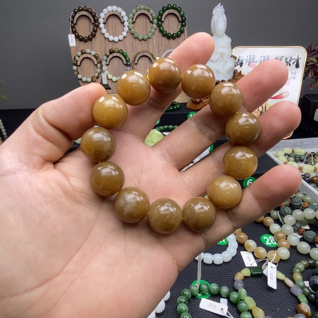 和田玉（糖玉）手链未镶嵌卡18