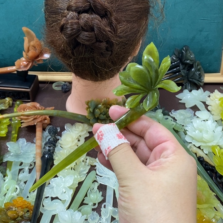 蛇纹石玉发饰未镶嵌