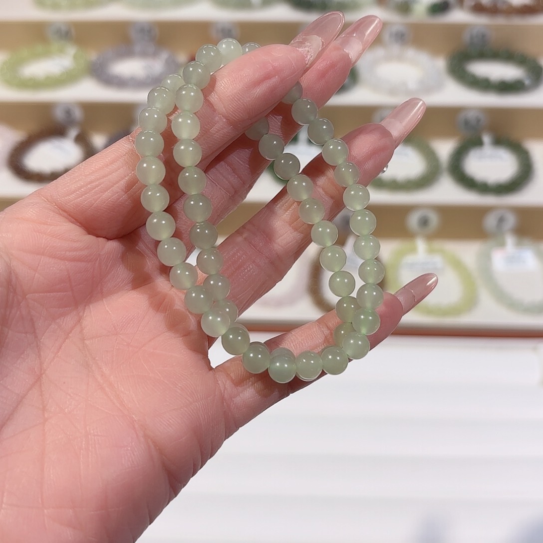 和田玉手链未镶嵌飞*飞V