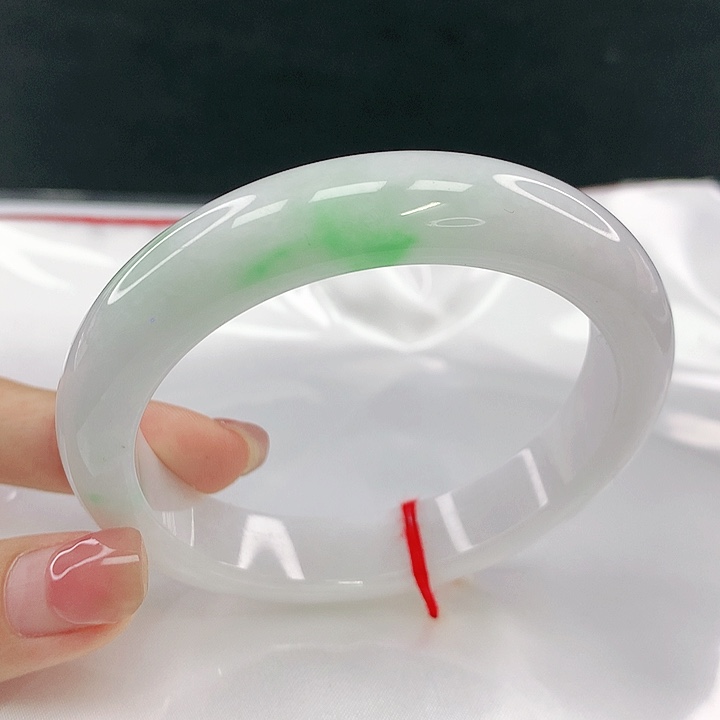 翡翠未镶嵌手镯圈57.8，