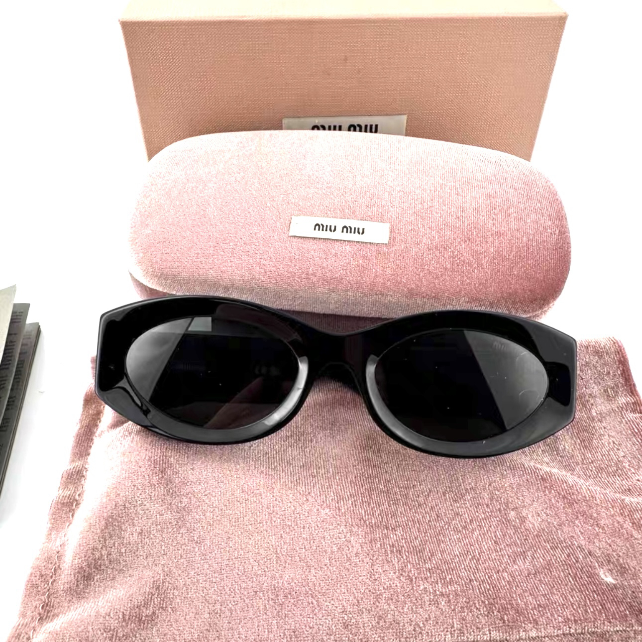 95新 MIU MIU/缪缪 全套闲置黑色logo猫眼墨镜