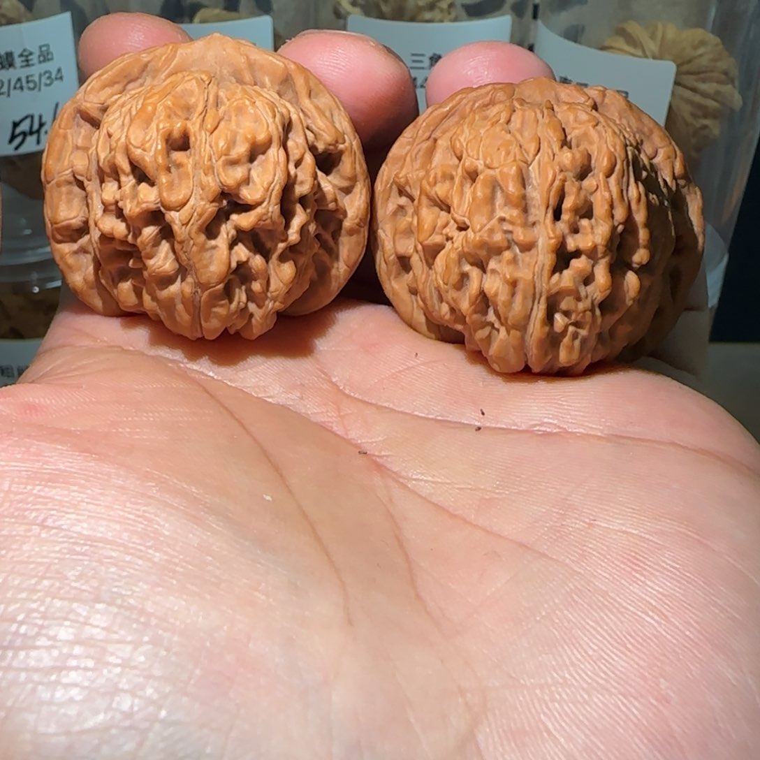 文玩核桃把件41全品汉高楼