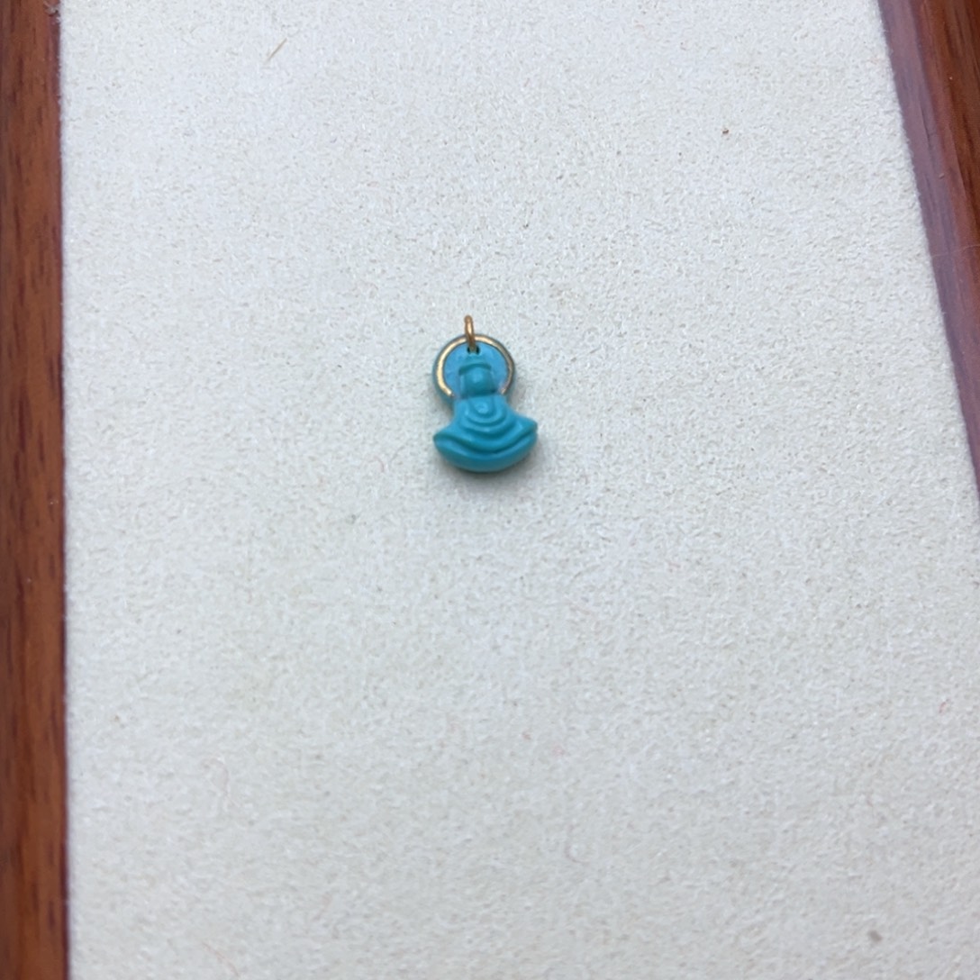 绿松石雕刻未镶嵌