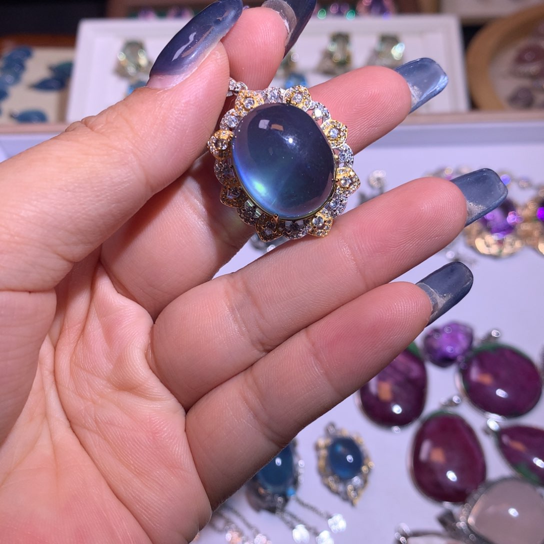 【闪购商品】水晶戒指银S925镶嵌哈***哈