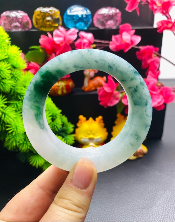 天然缅甸翡翠A货糯冰种飘蓝花正/圆圈女款时尚未抛光定制玉手镯