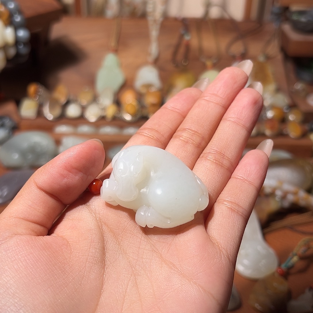 和田玉颈饰未镶嵌