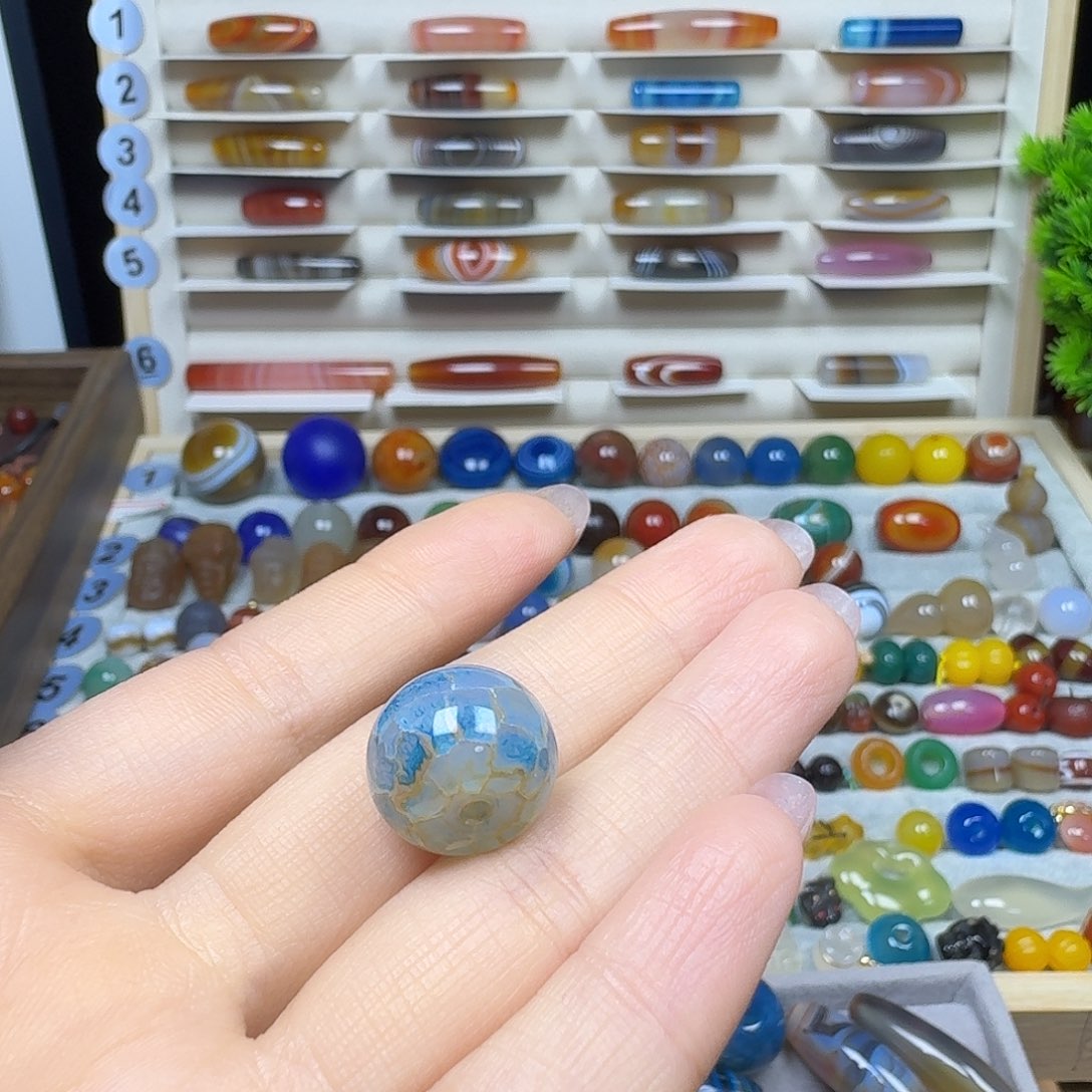 玛瑙/玉髓玛瑙未镶嵌吴*格