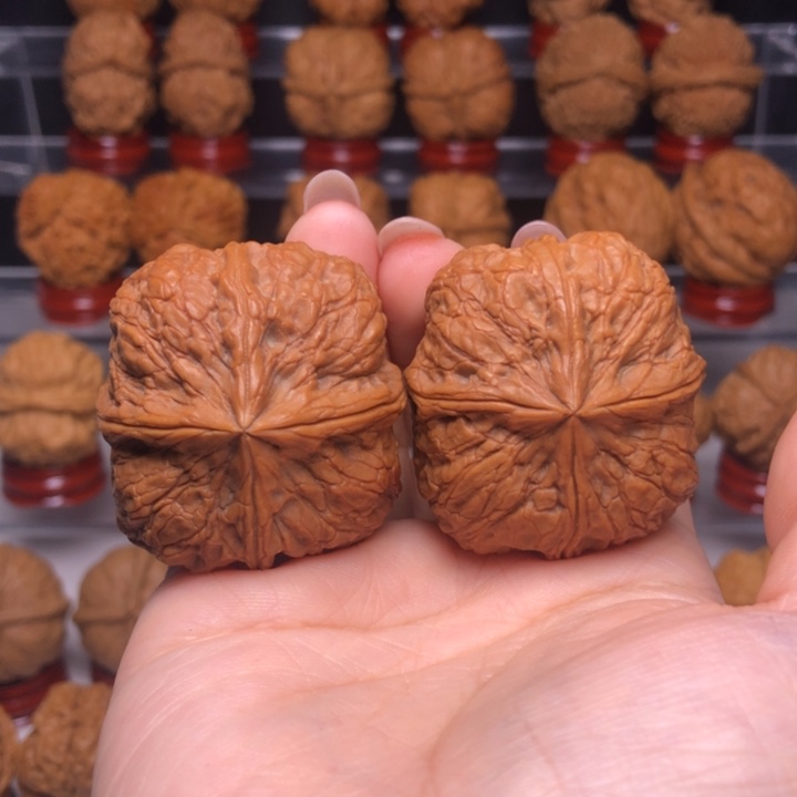文玩核桃吊坠?***幸1南召铁印