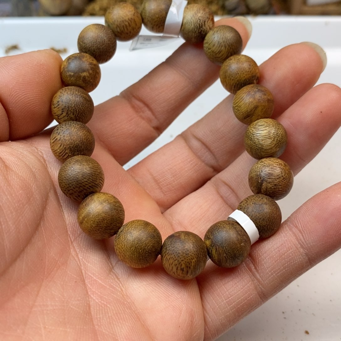 沉香手串绿棋楠规格1.2-8