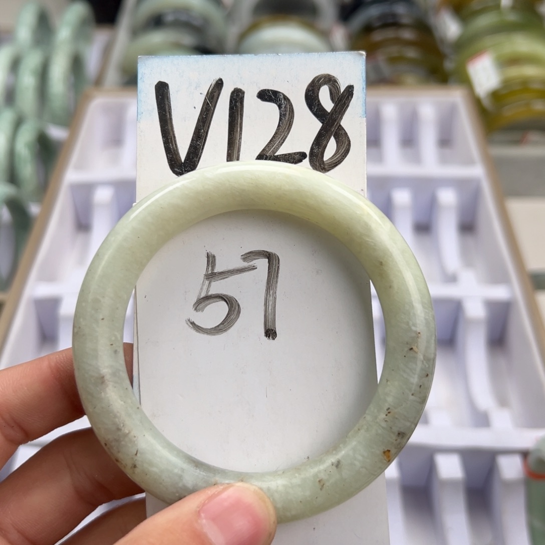 岫玉手镯未镶嵌天然岫玉微瑕