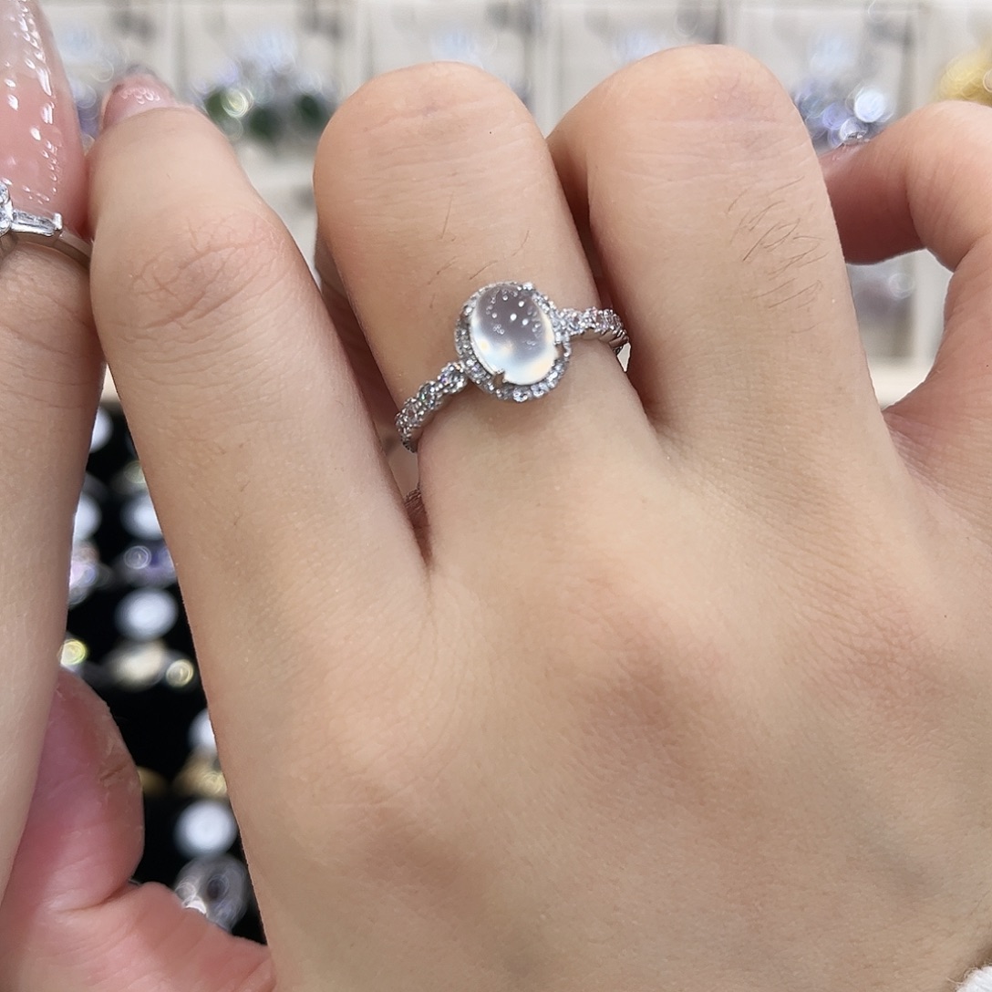 小***！岫玉银S925镶嵌戒指