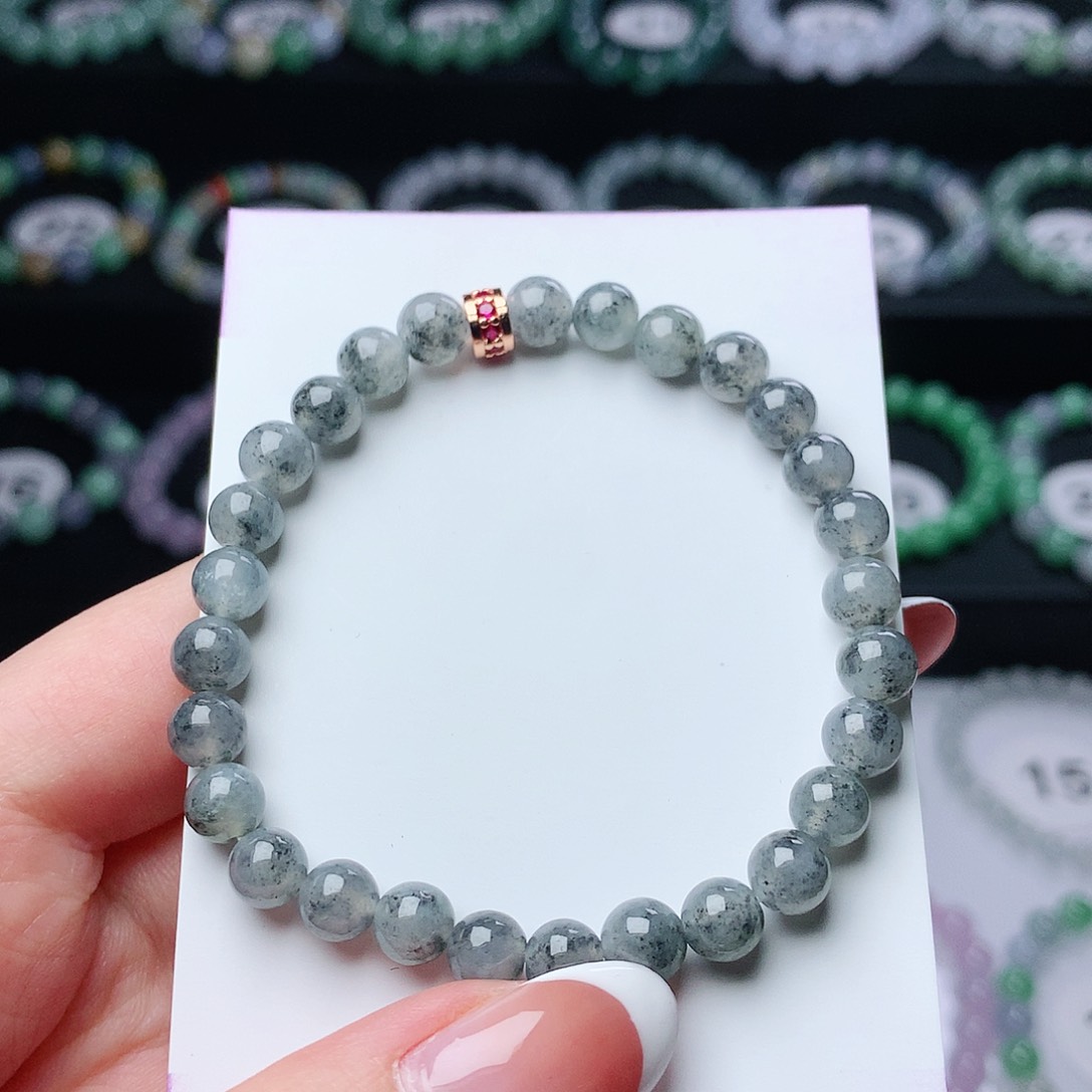 翡翠手链未镶嵌翡翠