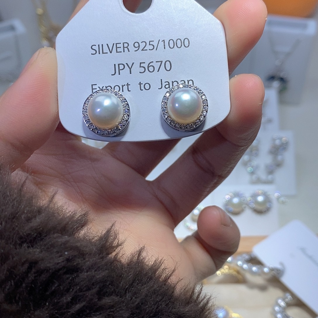 未镶嵌淡水珍珠耳饰