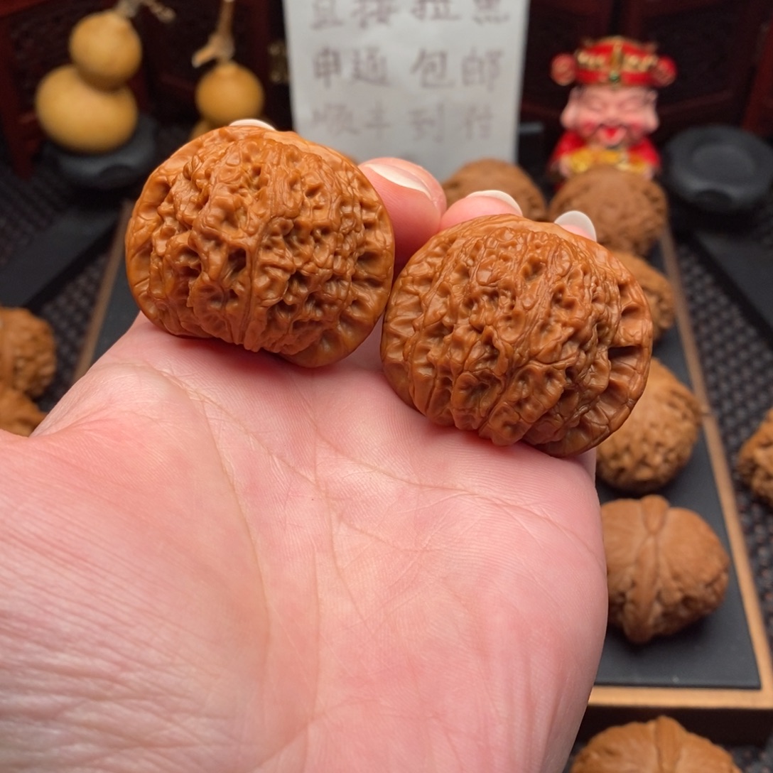 文玩核桃把件血麒麟42.5尺