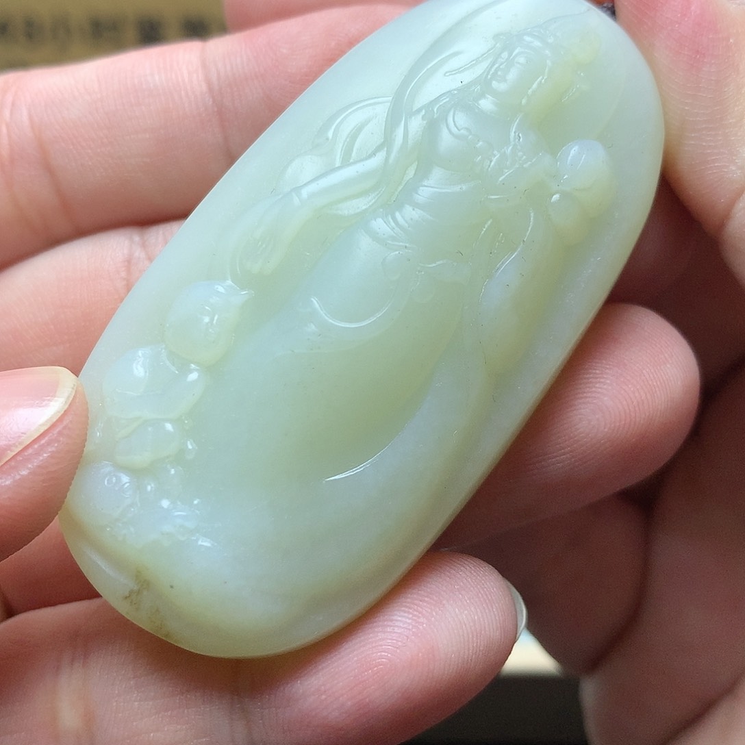 颈饰未镶嵌和田玉观音