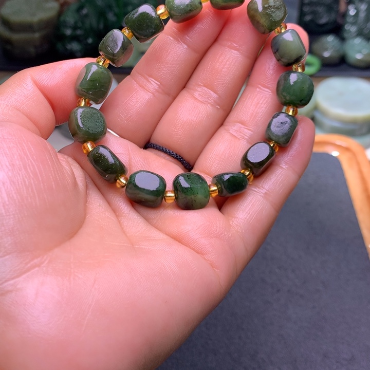 未镶嵌和田玉（糖玉）珠宝半成品