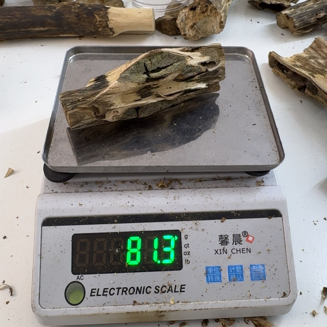 沉香碎屑沉香绿绮楠沉香81克