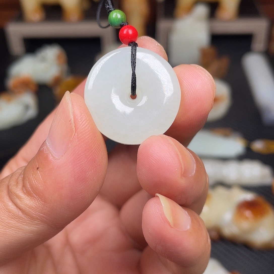 股***考和田玉（糖玉）未镶嵌挂件