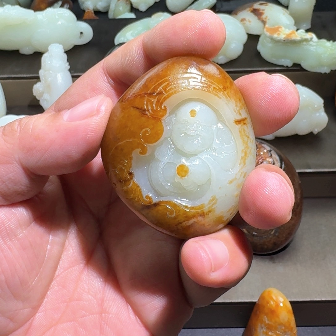 和田玉颈饰未镶嵌