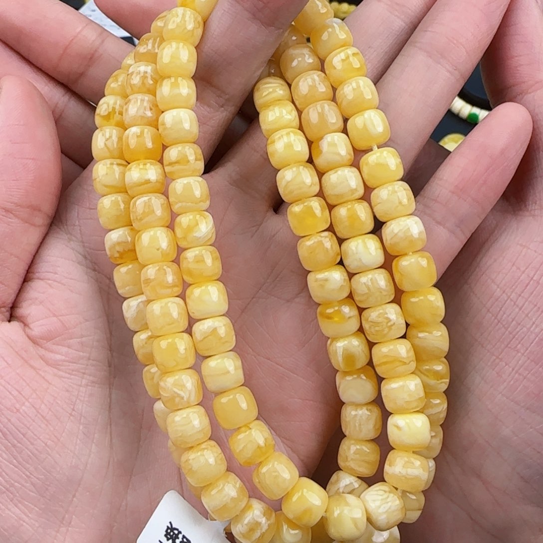 琥珀裸石未镶嵌蜜蜡
