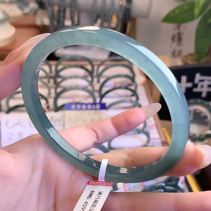 化***萝翡翠未镶嵌手镯70