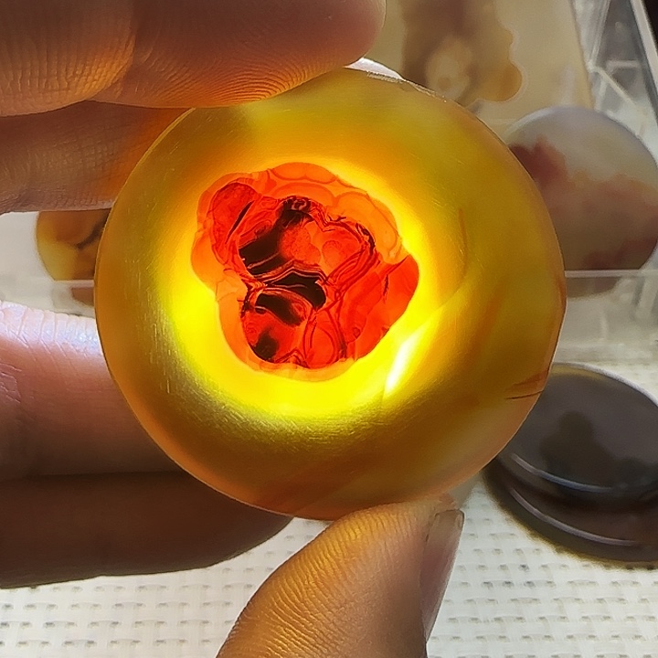 玛瑙/玉髓未镶嵌珠宝奇石