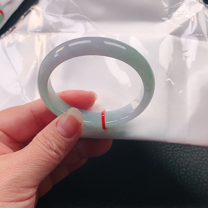 翡翠手镯未镶嵌翡翠056