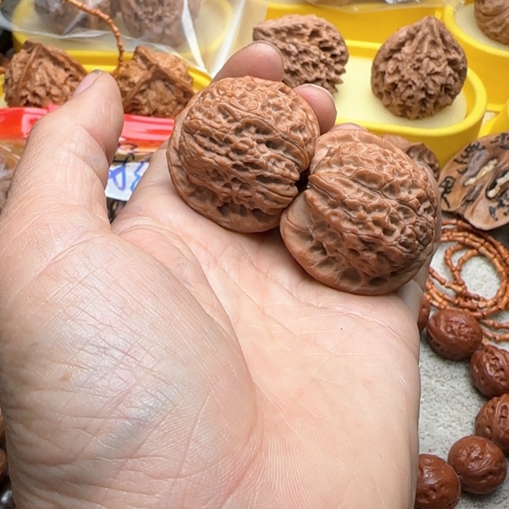 文玩核桃吊坠少**时39血麒麟