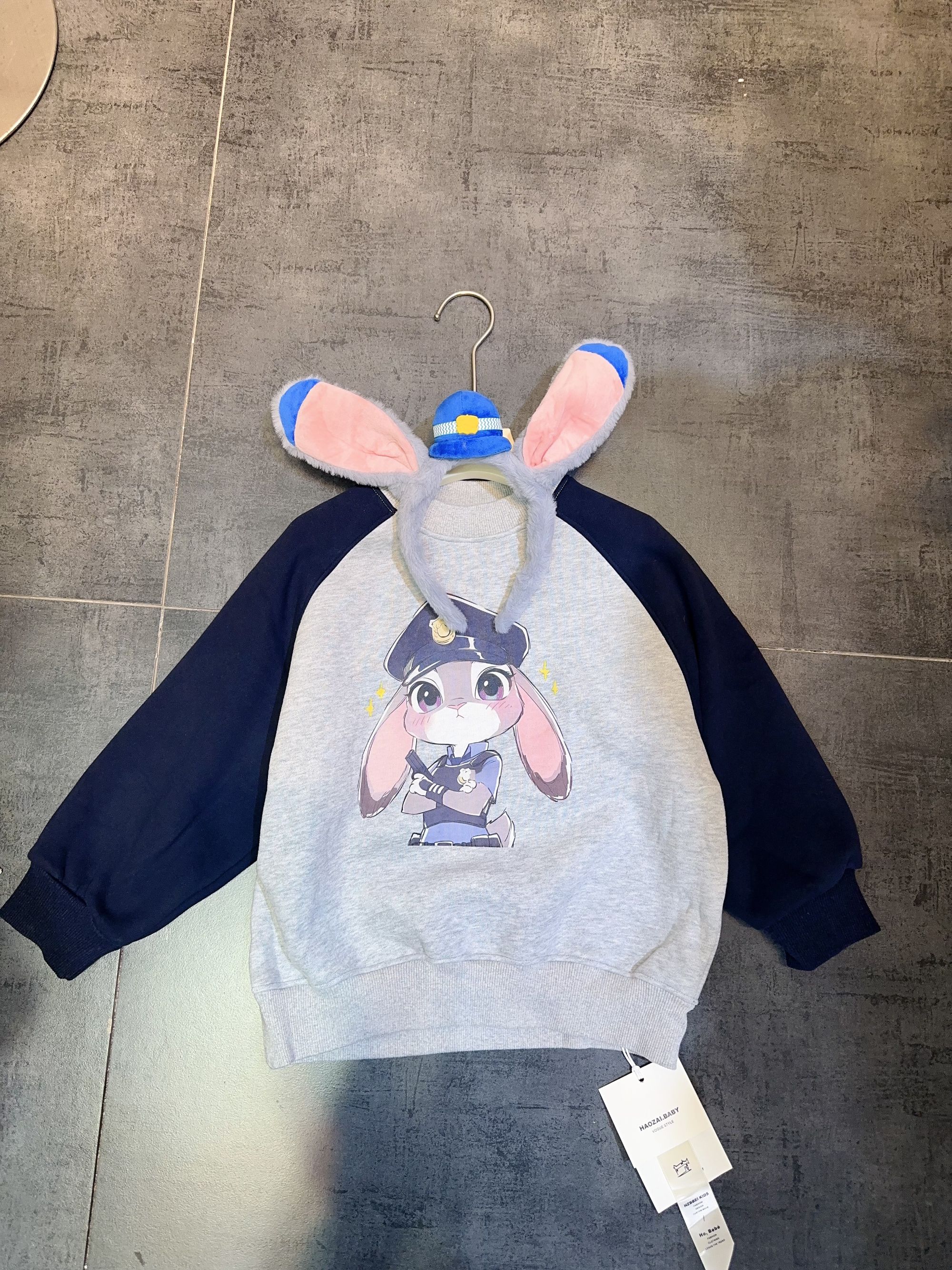 25852款儿童加绒卫衣