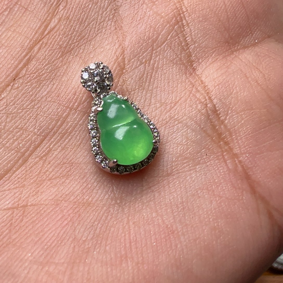 ****醺翡翠未镶嵌吊坠(不含链)