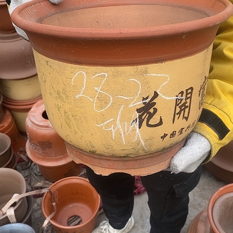 紫砂中国宜兴紫砂花盆，